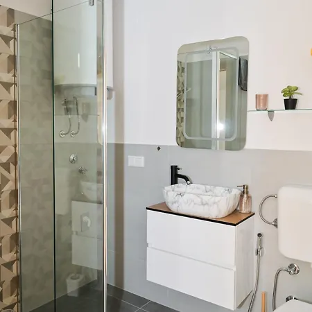 Anita Apartment