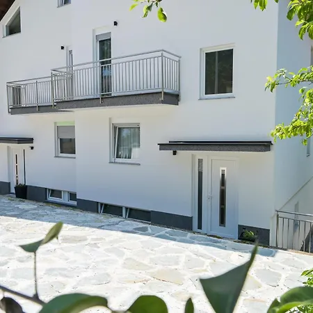 Anita Apartment